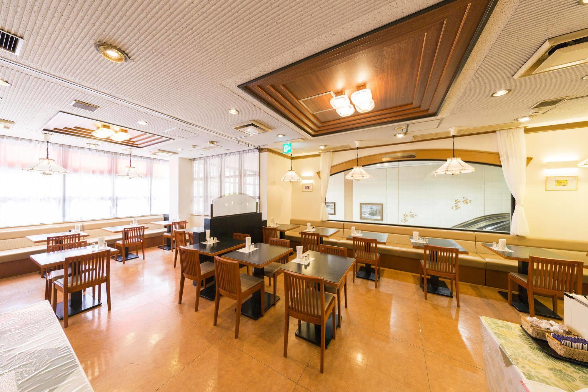 Dai-Ni Sunny Stone Hotel Suita Exterior foto
